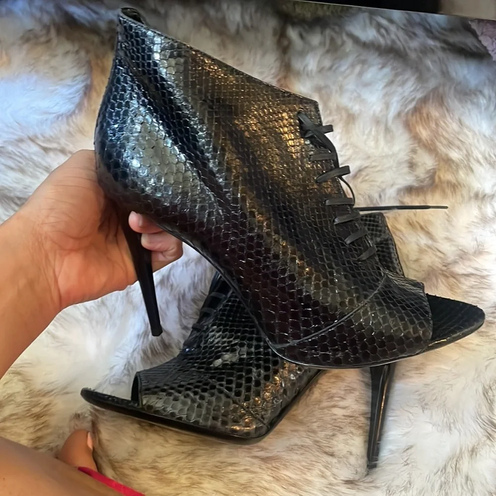 Burberry black python open toe ankle booties - Picture 2 of 5